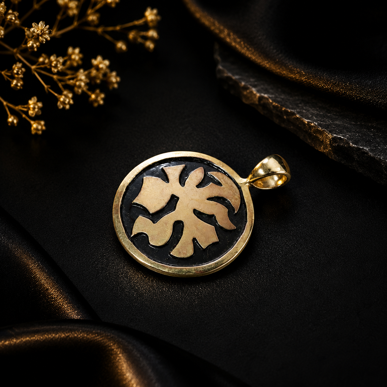 22K Gold Plated Coconut Leaf Pendant - Image 5
