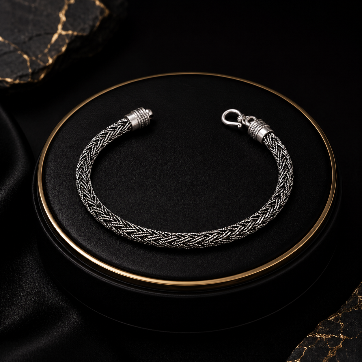 Rope Engraved Design Gents Bracelet