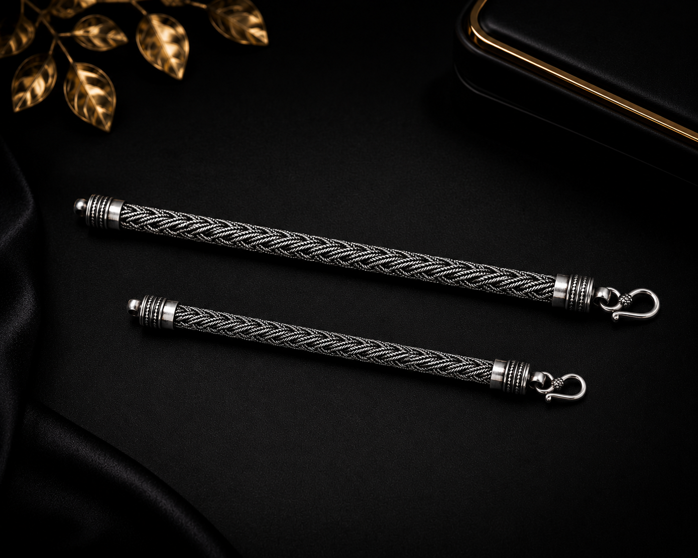 Rope Engraved Design Gents Bracelet - Image 4